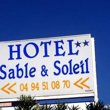 Sable Et Soleil - Port, & Jacuzzi Prive Fréjus