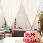 Sable Et Soleil - Port, Plage&jacuzzi Privé Hotel Fréjus