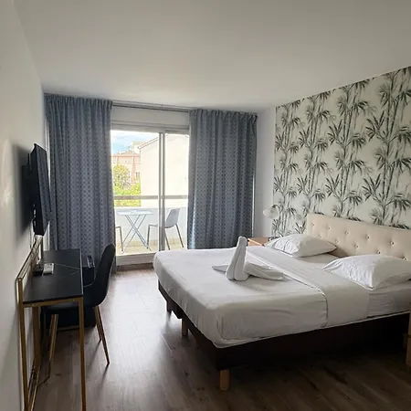 Hotel Sable Et Soleil - Port, Et Jacuzzi Prive 3*