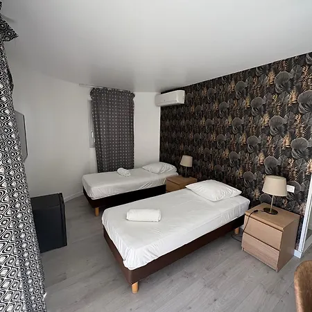 Sable Et Soleil - Port, Et Jacuzzi Prive Frejus