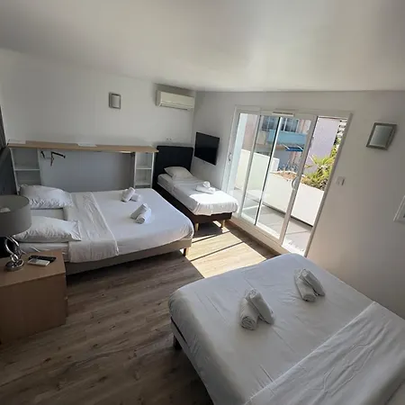 Sable Et Soleil - Port, Et Jacuzzi Prive Отель 3*