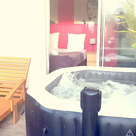 Sable Et Soleil - Port, & Jacuzzi Prive Hotell Fréjus