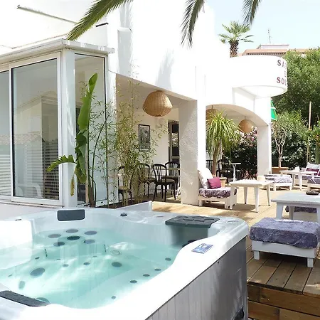 Hotel Sable Et Soleil - Port, Et Jacuzzi Prive