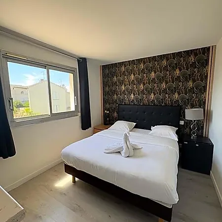 Sable Et Soleil - Port, & Jacuzzi Prive 3* Fréjus