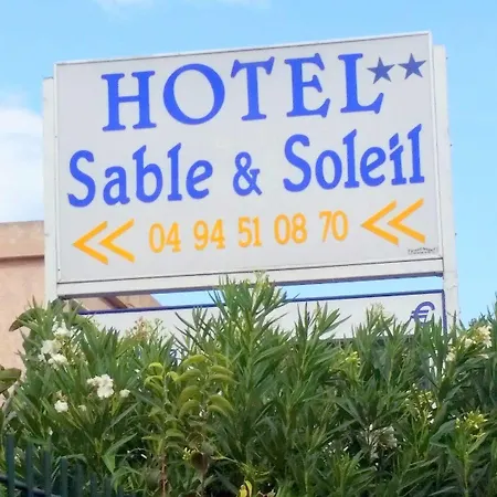 Sable Et Soleil - Port Et Hotel