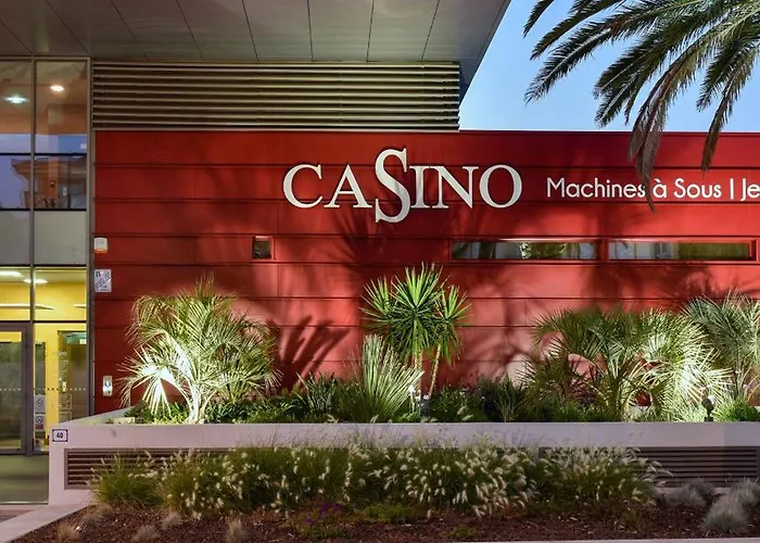 Hotel Sable Et Soleil - Port, Plage&jacuzzi Privé Fréjus