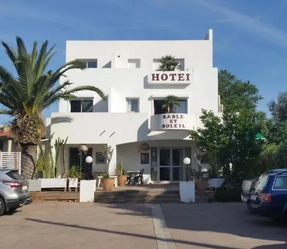 Hotell Sable Et Soleil - Port, & Jacuzzi Prive Fréjus